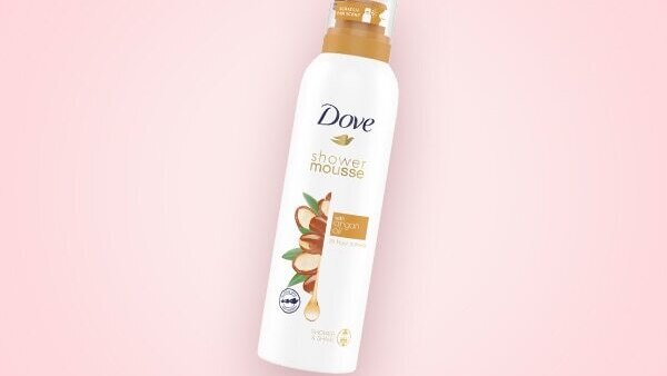 05. Lux Velvet Touch Body Wash With Jasmine and Almond Oil