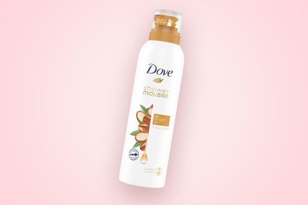 05. Lux Velvet Touch Body Wash With Jasmine and Almond Oil