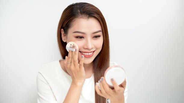 Erase Your Tired Eyes: Best Under Eye Concealer for an Energised Look