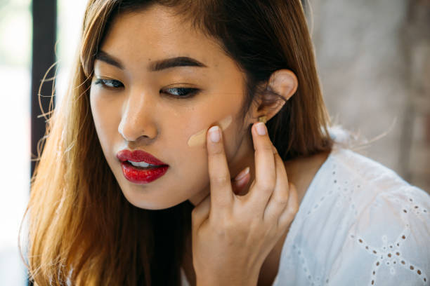 Best Foundation Shades for Warm Undertones | Top 5