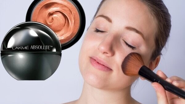 Best Foundation Shades for Warm Undertones | Top 5