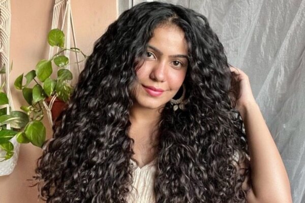 Top Tips On How To Style Curly Hair