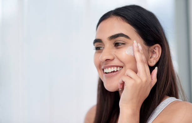 Niacinamide vs Vitamin C: Skincare Secrets and Benefits