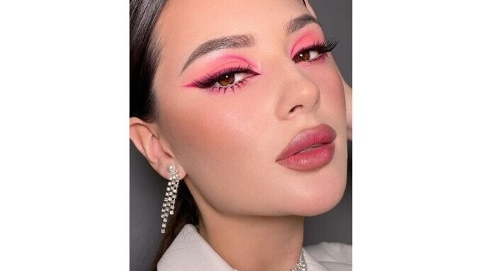 7. Pink Smokey Eyes