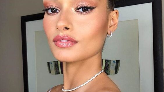 Flawless Natural Makeup Looks | 10 Top Trending Looks