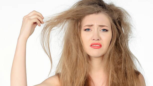 Frizzy Hair: Causes and How to Prevent