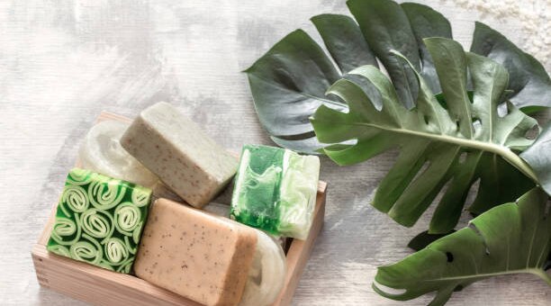 The Pros And Cons Of Shampoo And Conditioner Bars