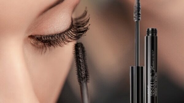 Top 6 Ways to Make Your Eyes Look Bigger with Makeup