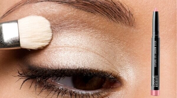 Top 6 Ways to Make Your Eyes Look Bigger with Makeup