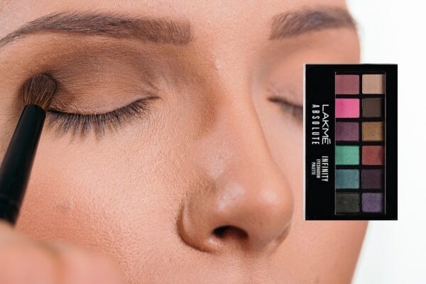 Top 6 Ways to Make Your Eyes Look Bigger with Makeup