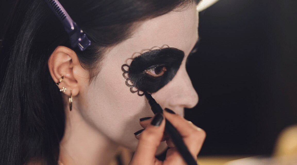 Make Way For These 4 Halloween Makeup Looks With a Desi Spin