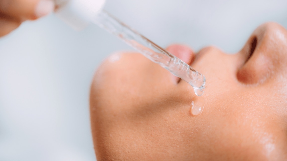 Salicylic Acid vs Glycolic Acid: Which One is Right for Your Skin?