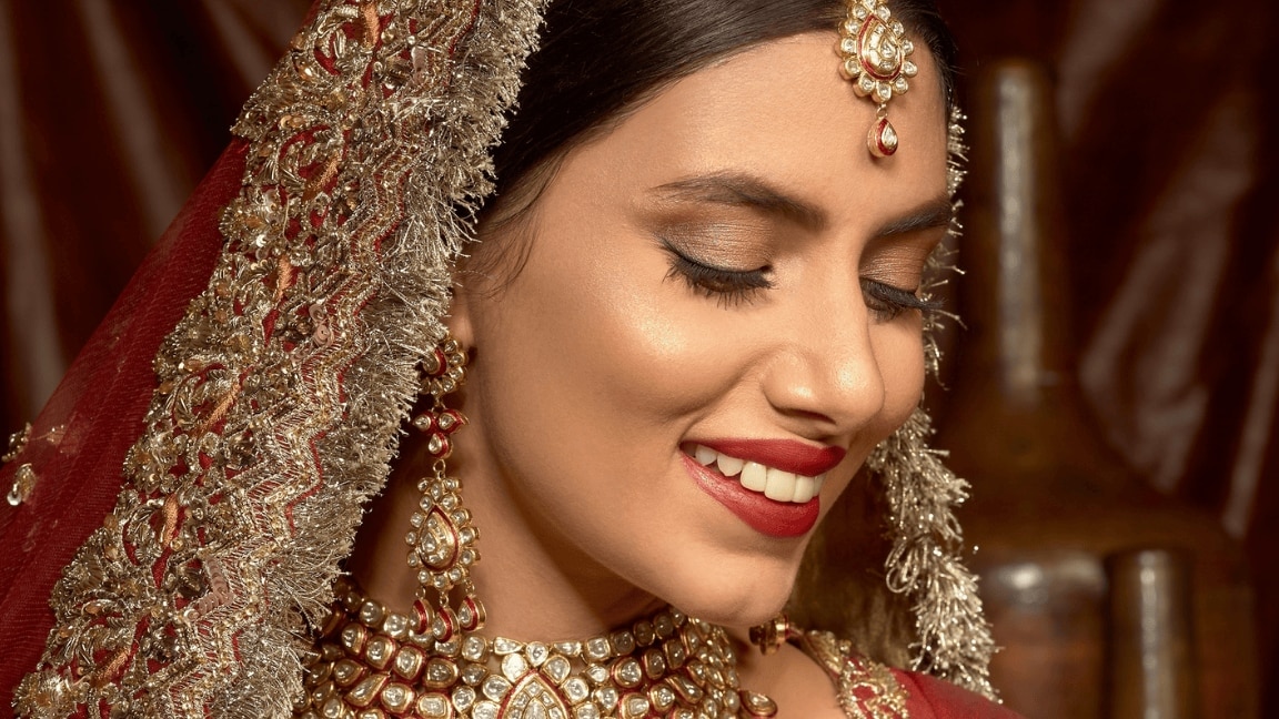 Wedding Makeup Looks Through the Ages: How to Incorporate Vintage Trends into Your Look This Wedding Season