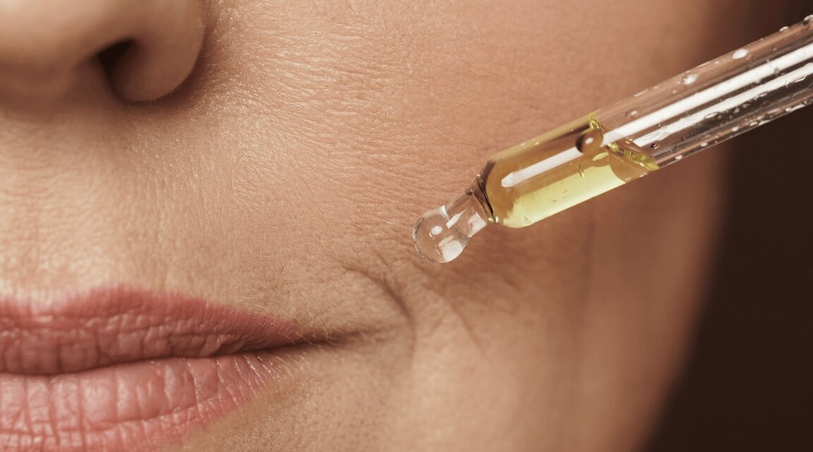 The Ultimate Guide to Hyaluronic Acid for Skin: Benefits, Uses, and Application Tips