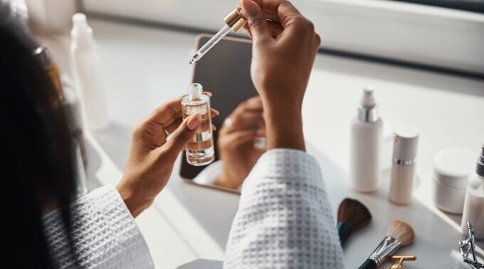 Retinol Serums: Top Picks And How To Apply Correctly