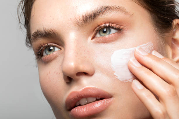 How to Apply Face Primer the Right Way | Dos and Don'ts