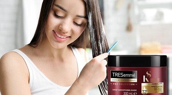 Apply hair serum