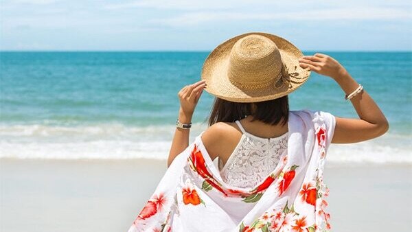 FAQs about What Causes Hair to Get Brittle and Dry Out