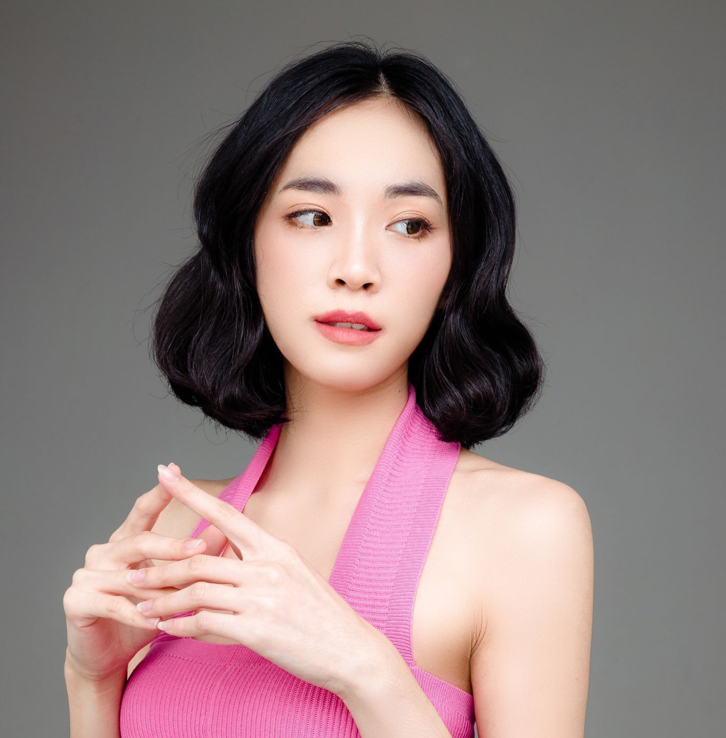 Tóc ngắn uốn sóng nước Hàn Quốc