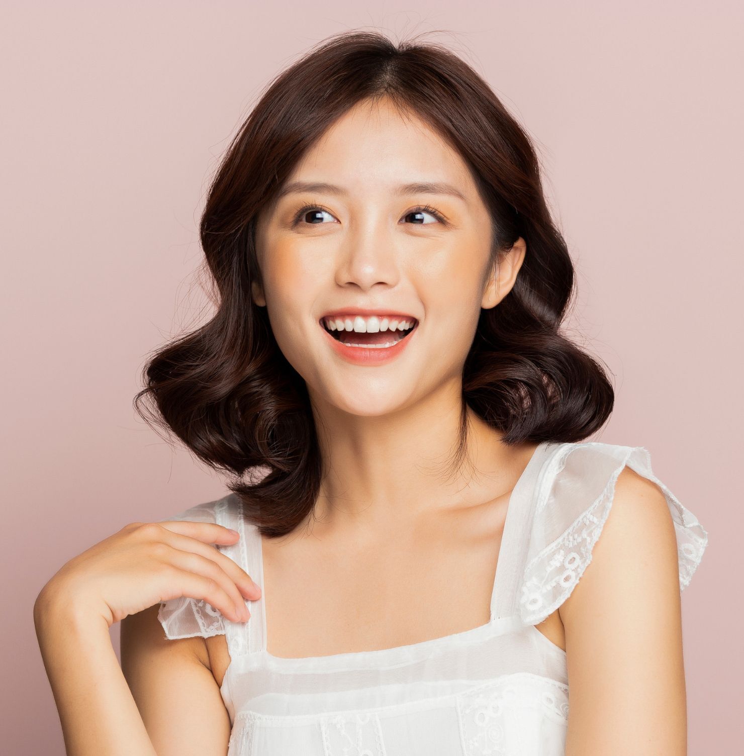 Tóc ngắn uốn sóng nước Hàn Quốc