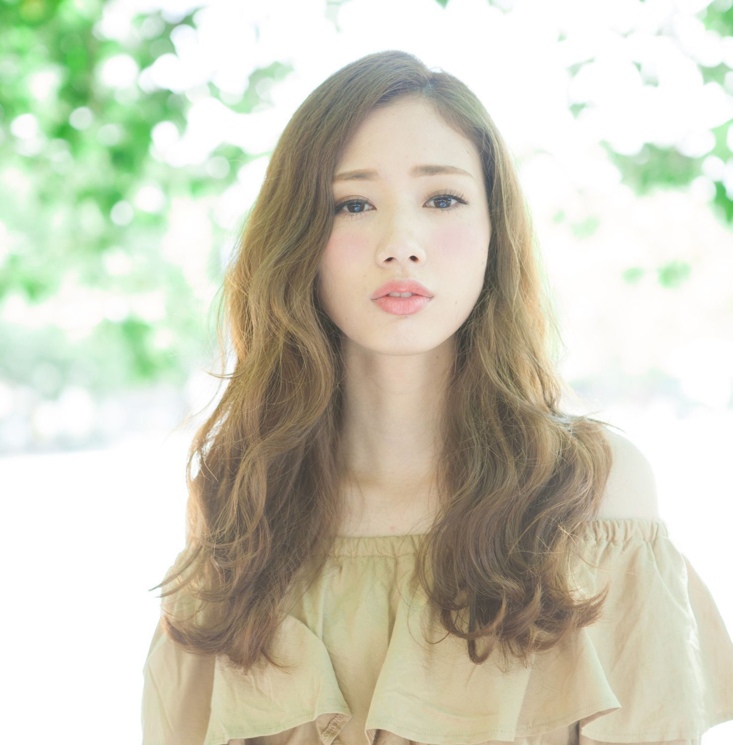 tóc màu nâu lạnh ánh rêu