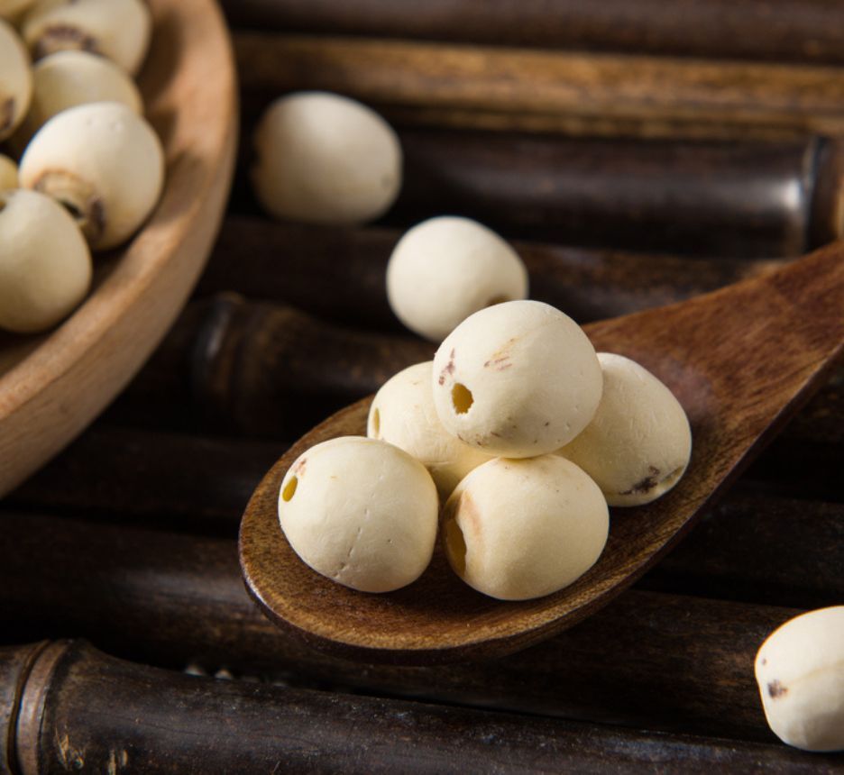 hạt sen có tác dụng gì cải thiện sức khỏe tim mạch