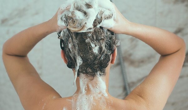 5 Signs That Indicate You’re Using The Wrong Shampoo And Need To Switch Asap
