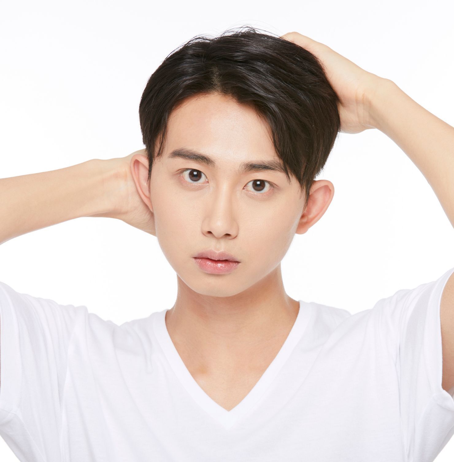 Kiểu tóc 7/3 cho nam mặt tròn