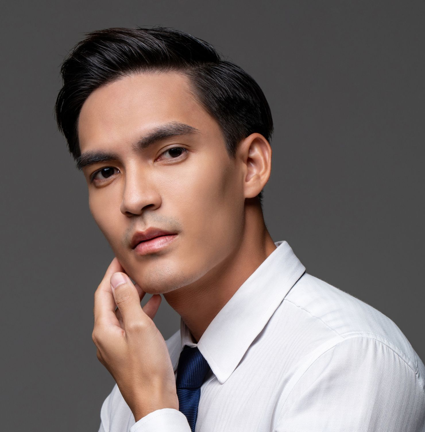 Kiểu tóc nam 7/3 cổ điển