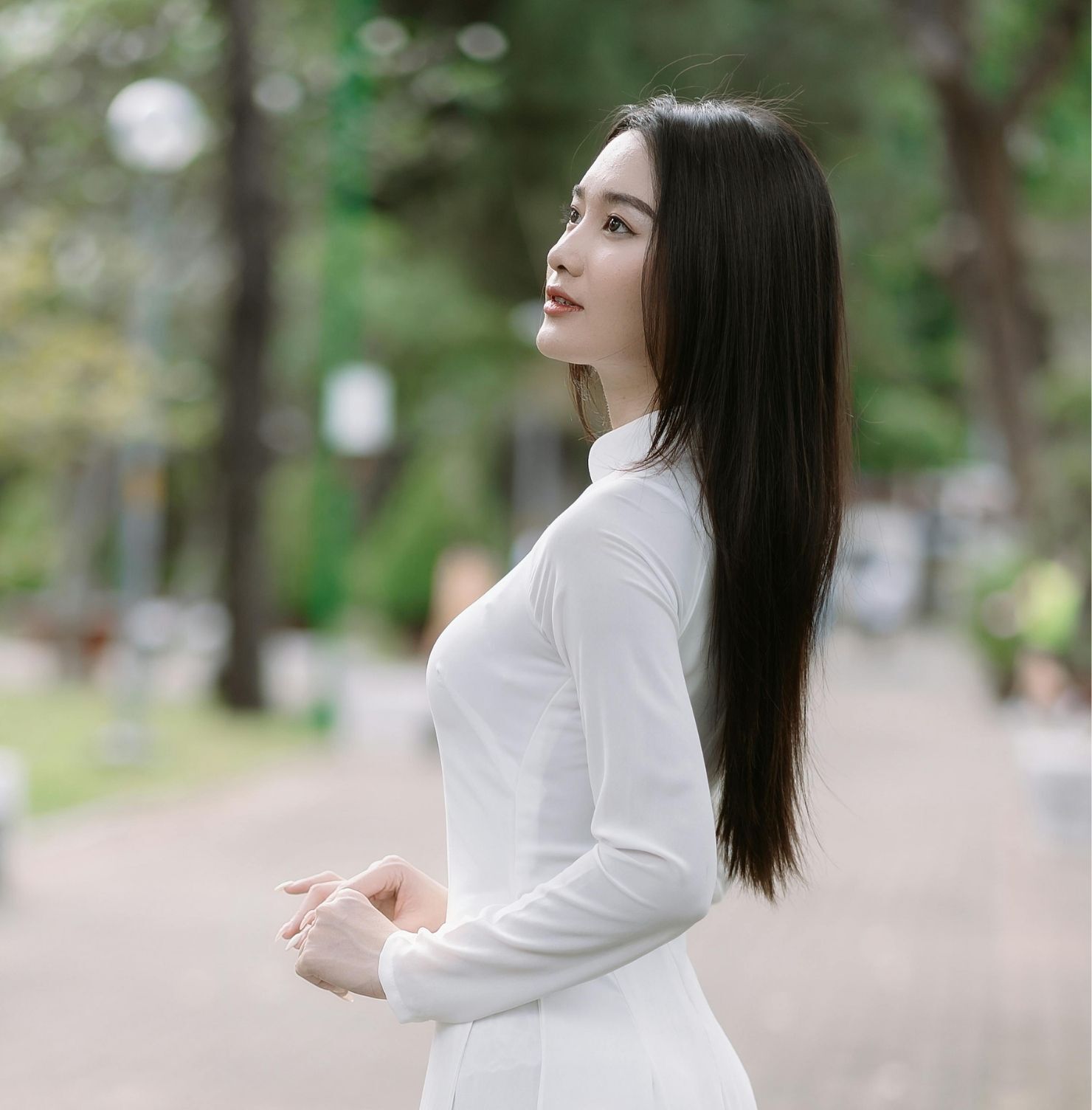 Kiểu tóc layer học sinh nữ mặt tròn