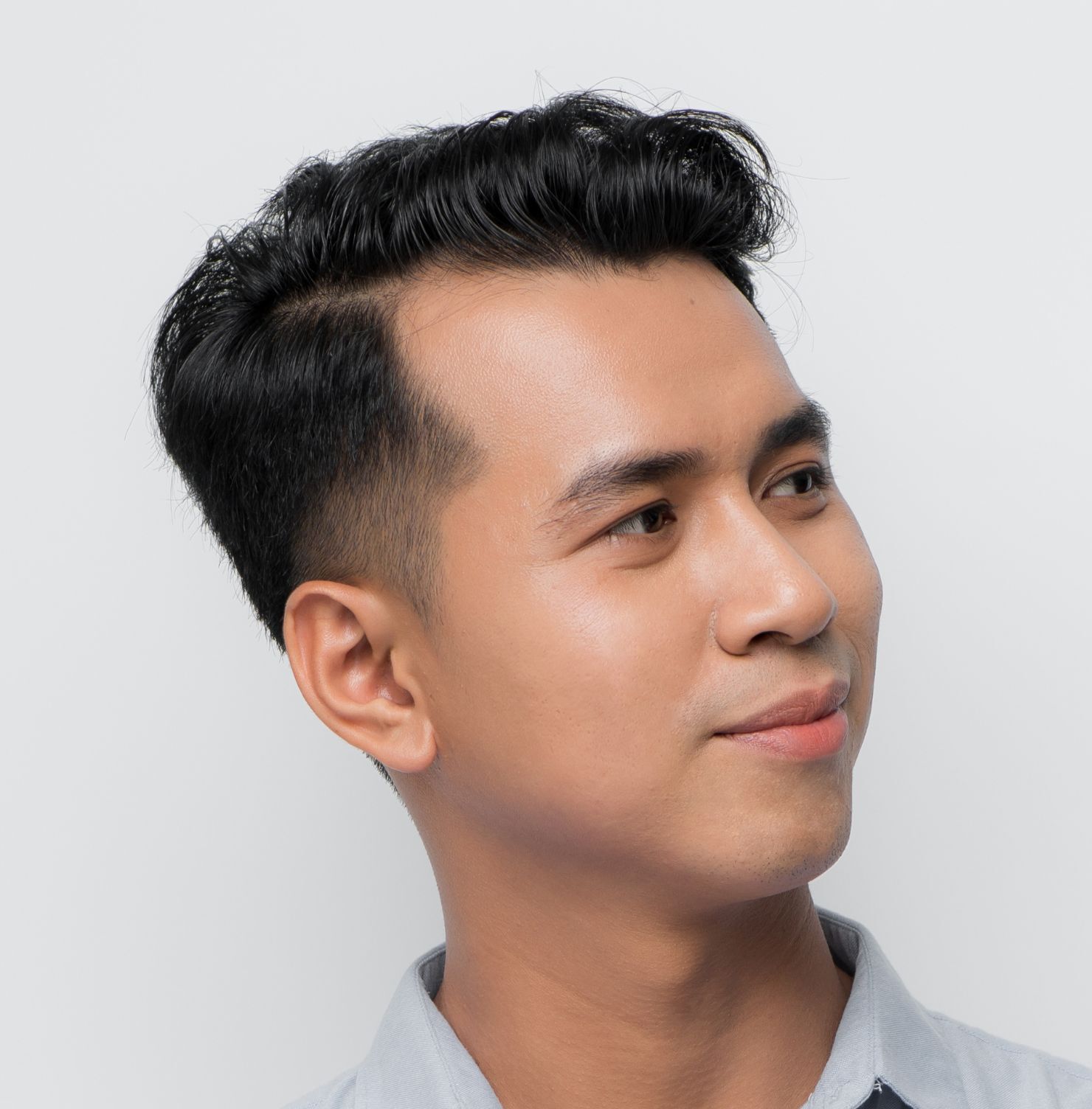 Tóc Crew Cuts vuốt một bên