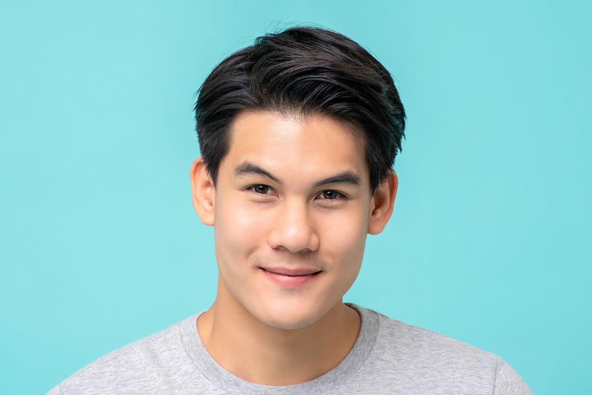 Tóc Two Block Layer cho nam mặt vuông góc cạnh