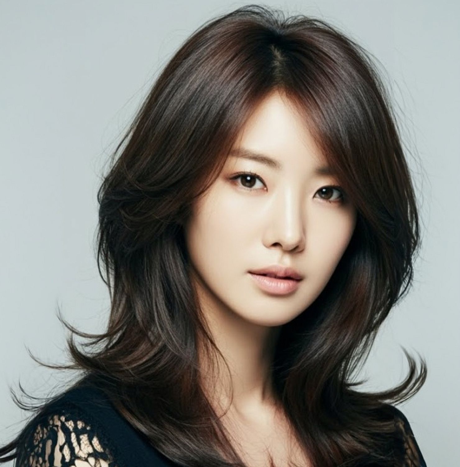 cách cắt mái bay tóc mái bay rẽ ngôi lệch 