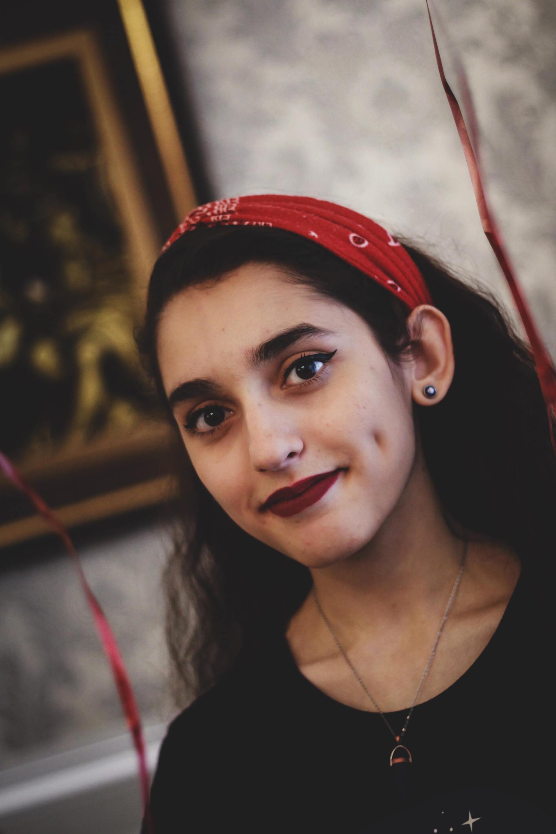 Woman wearing a red headband