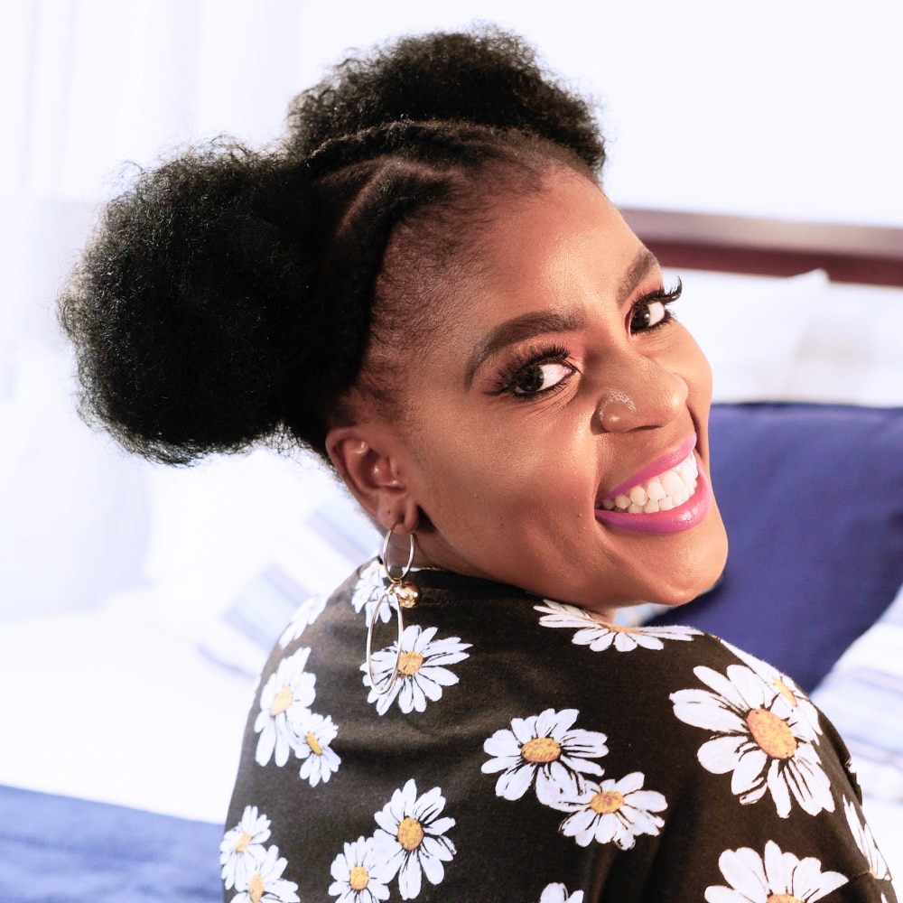 Natural Hair Styles: Space Buns