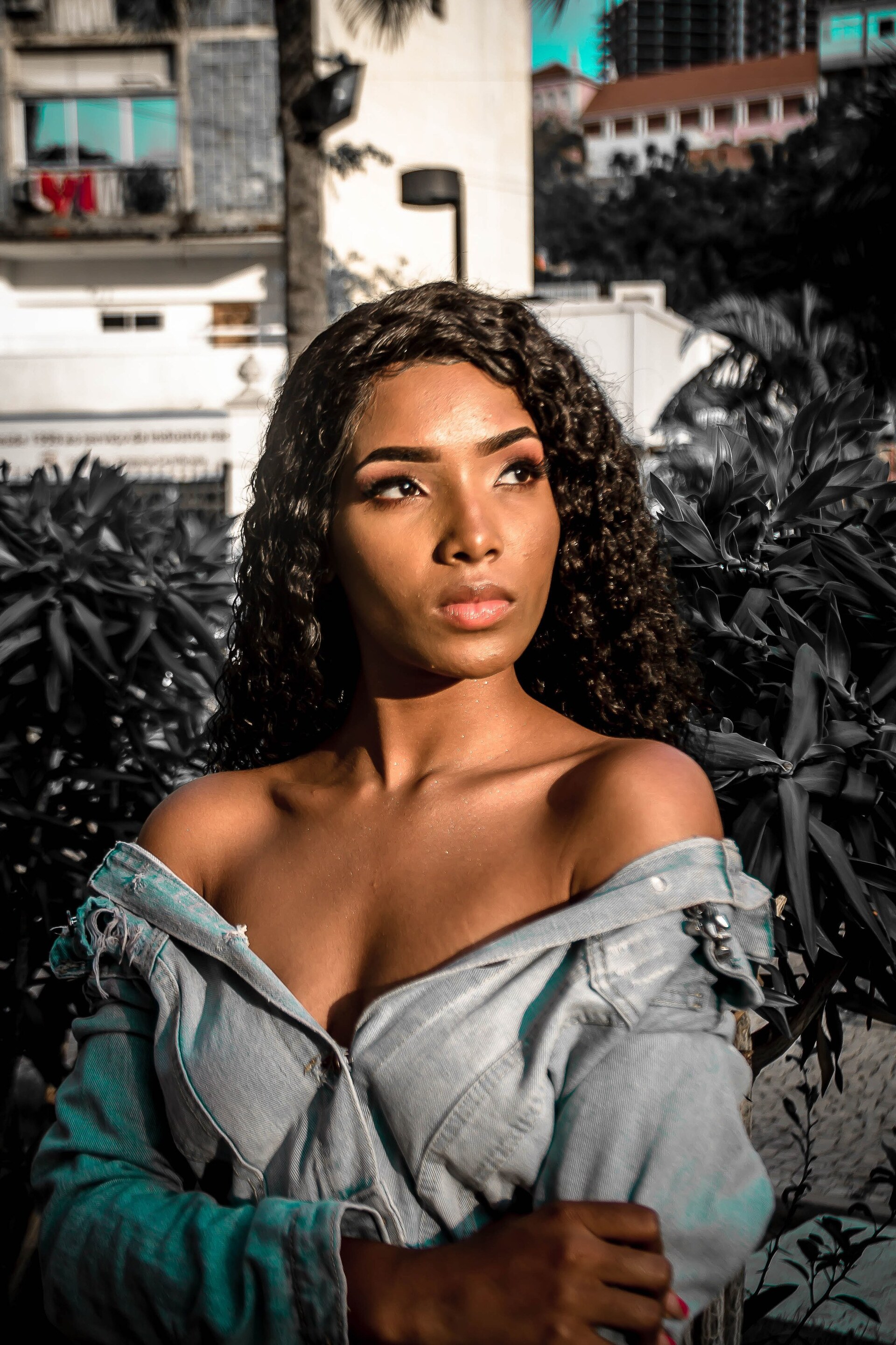 woman with long stretched curls