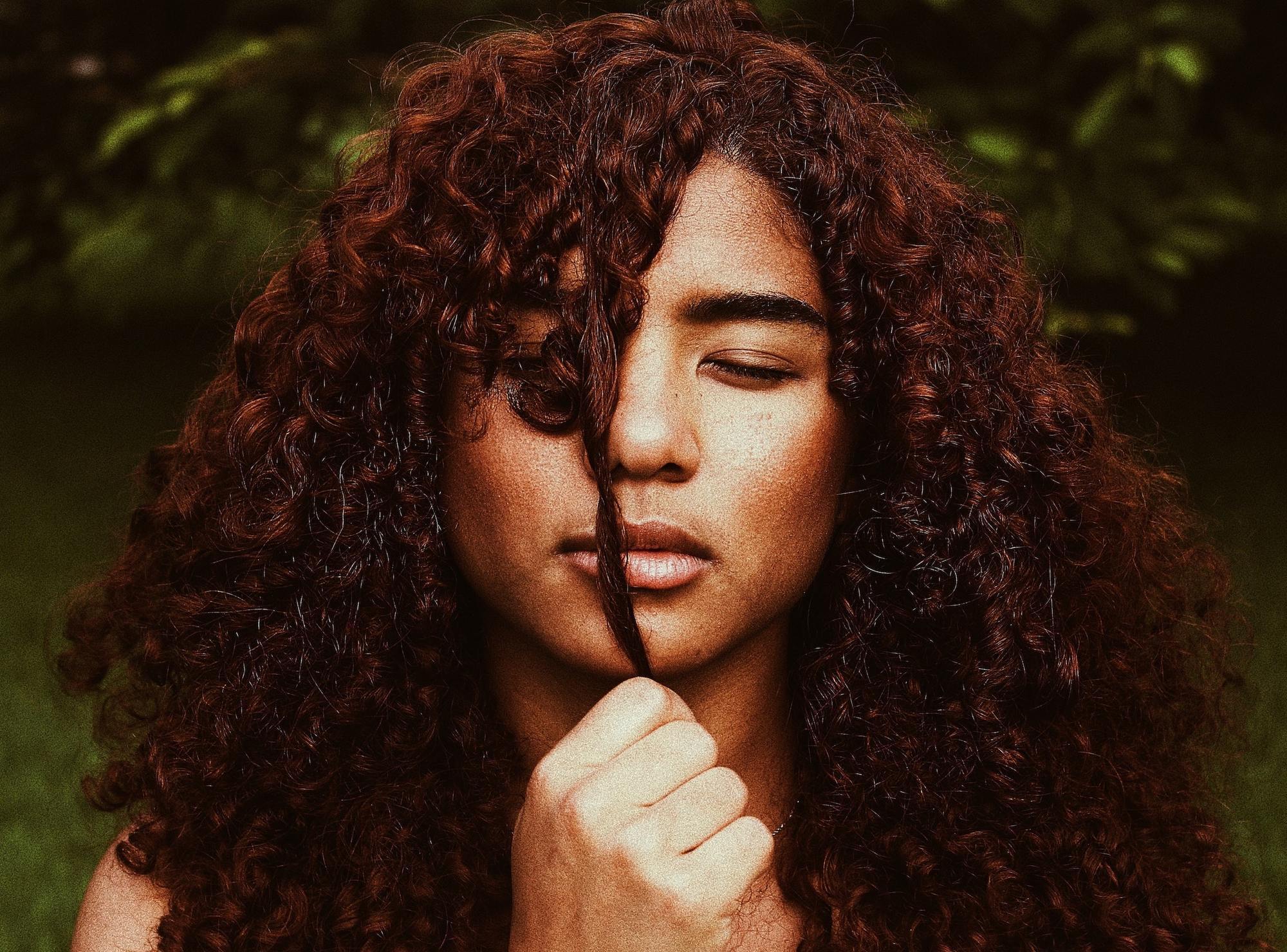 9 Trending Cinnamon Hair Colour Ideas