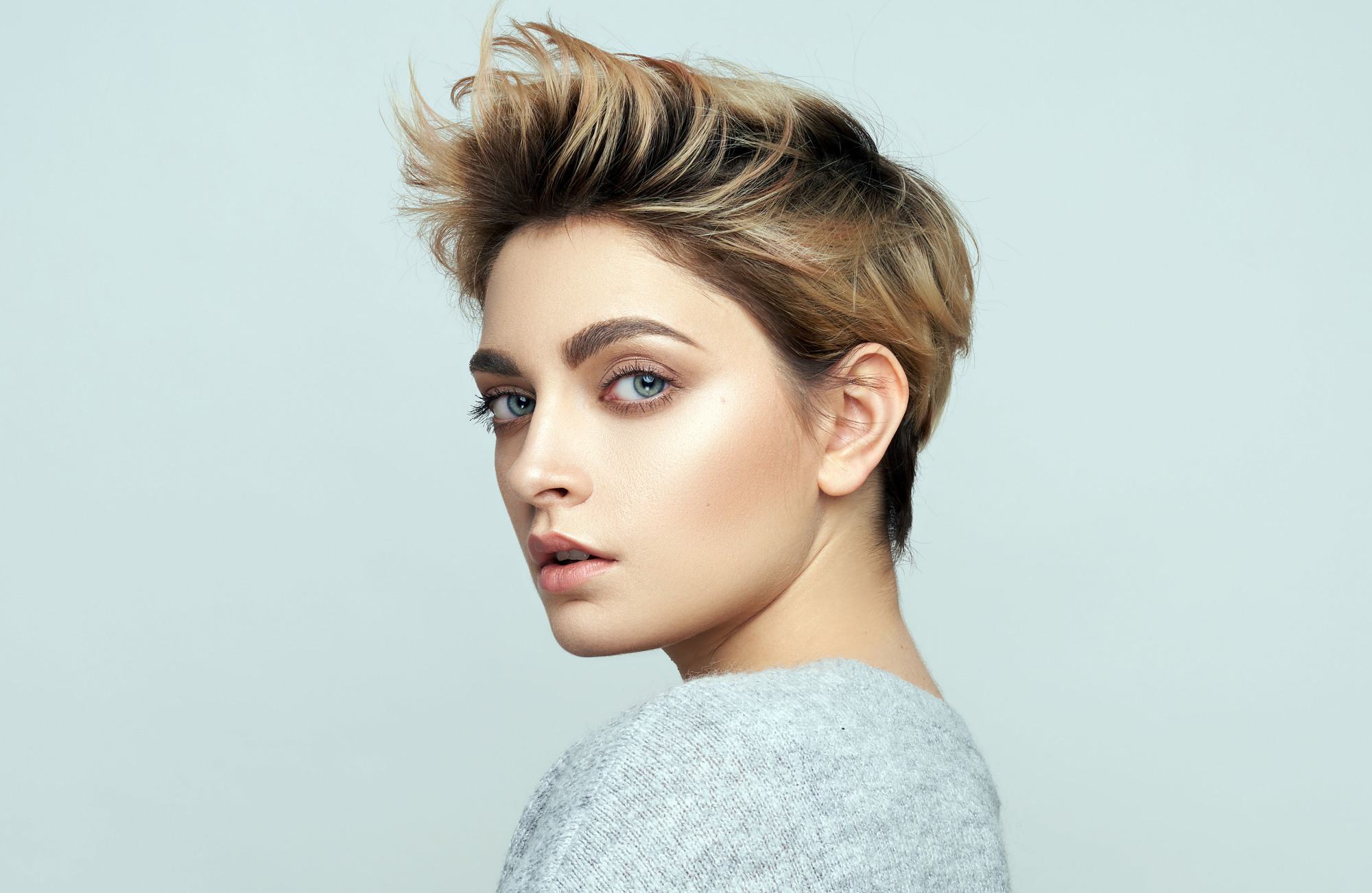 7 Slick Back Hair Styles for Women for 2021