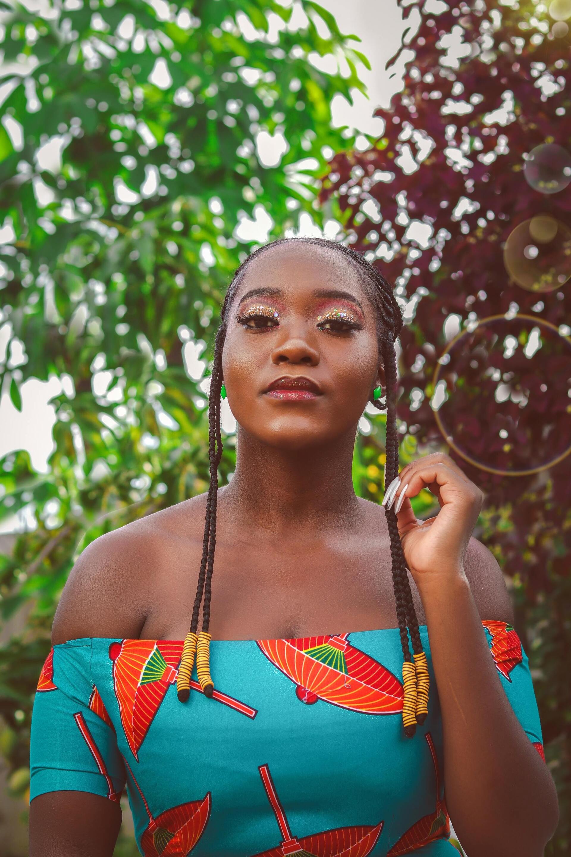 Woman wearing micro braids hairstyle