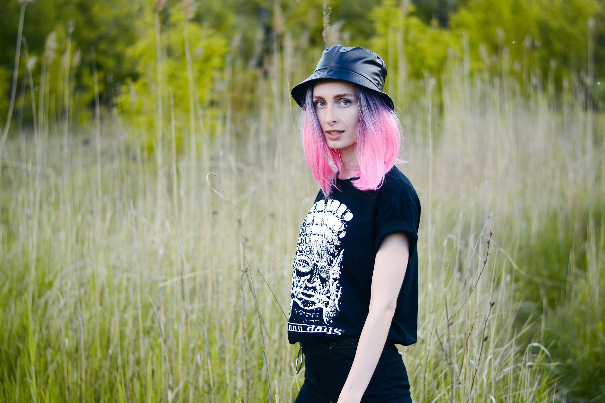 pink hair colours: woman with pink and purple ombre hair colour