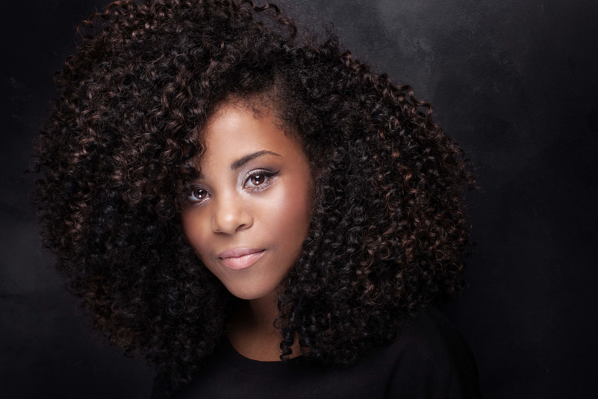 woman with natural hair