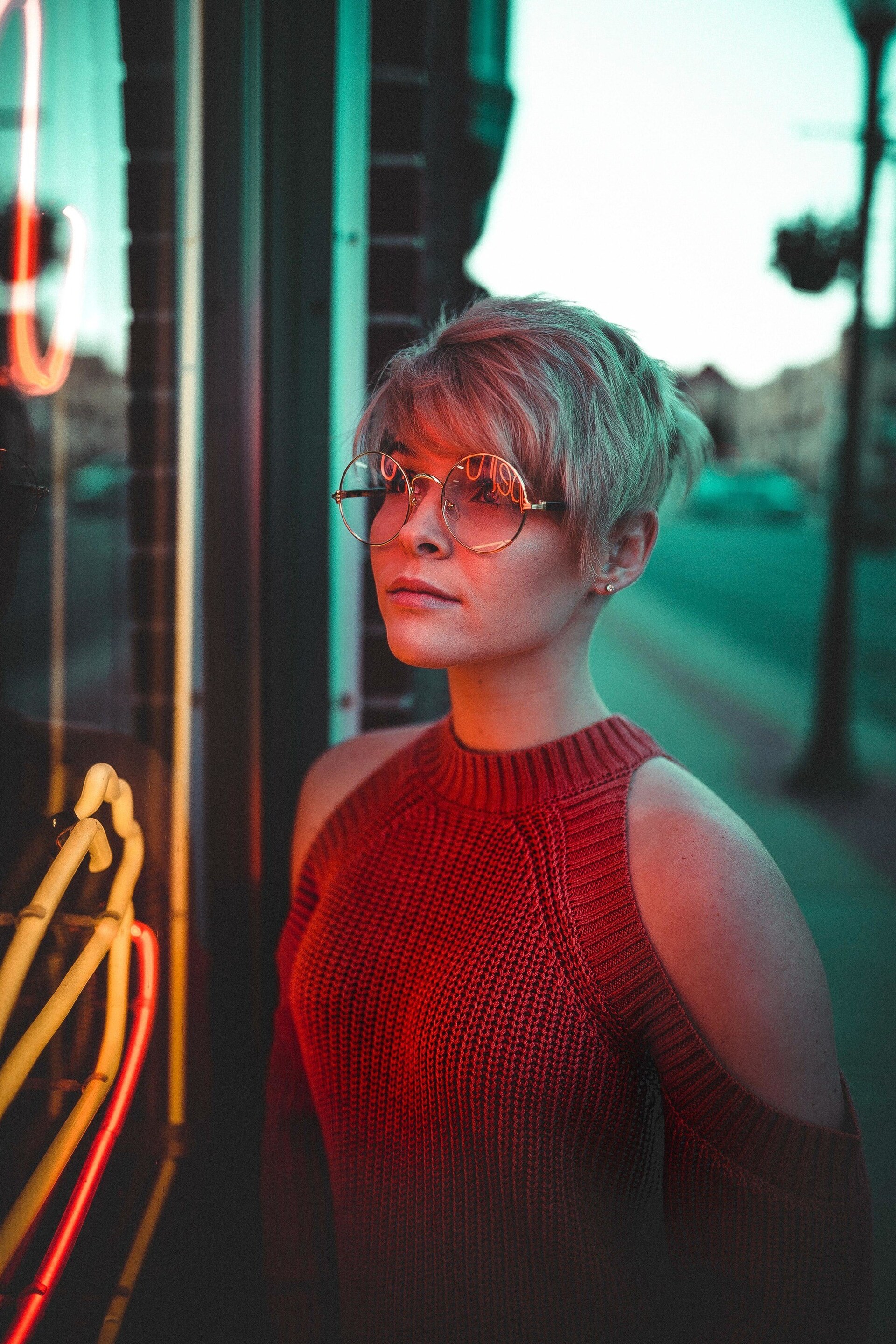 hair trends: woman with short pixie cut hair