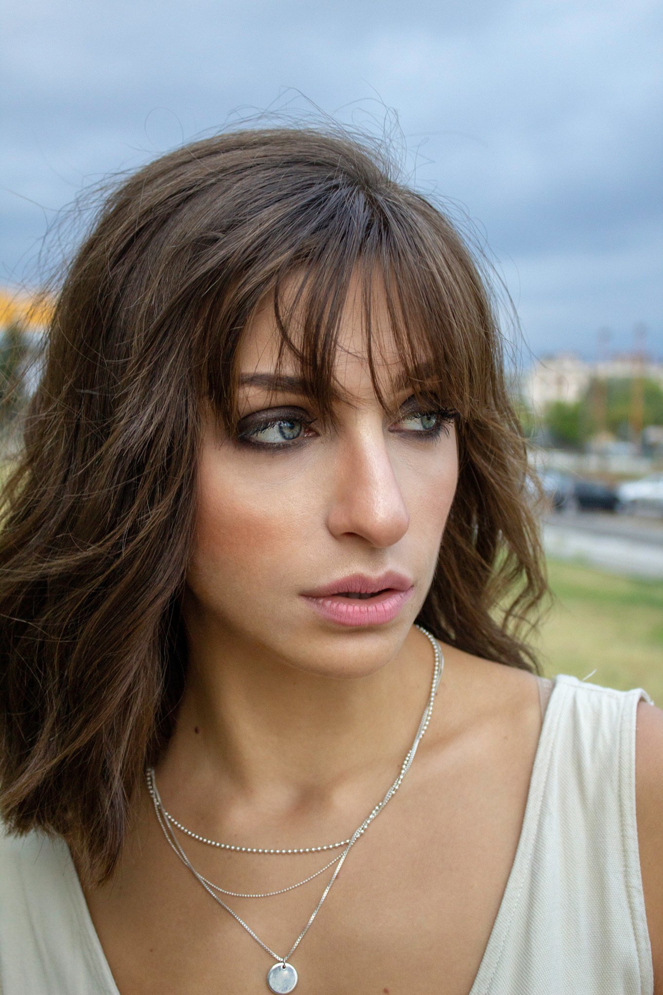 Hint of waves with bangs