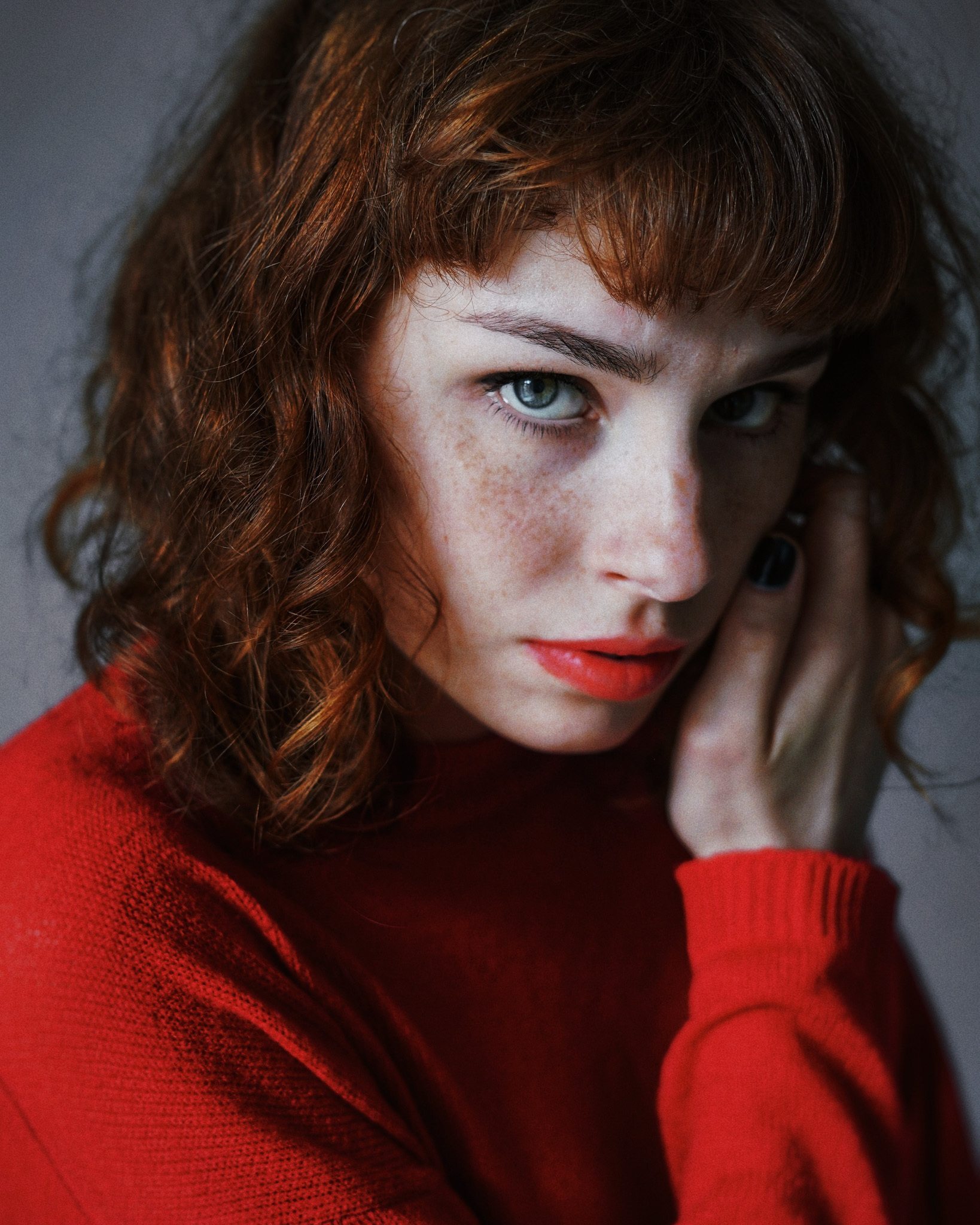 Wavy hair and bangs