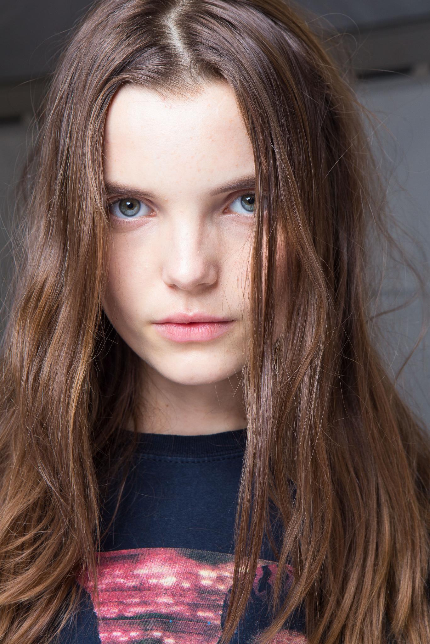 New hairstyle: Model with light brown long tousled hair at Isabel Marant SS19 show.
