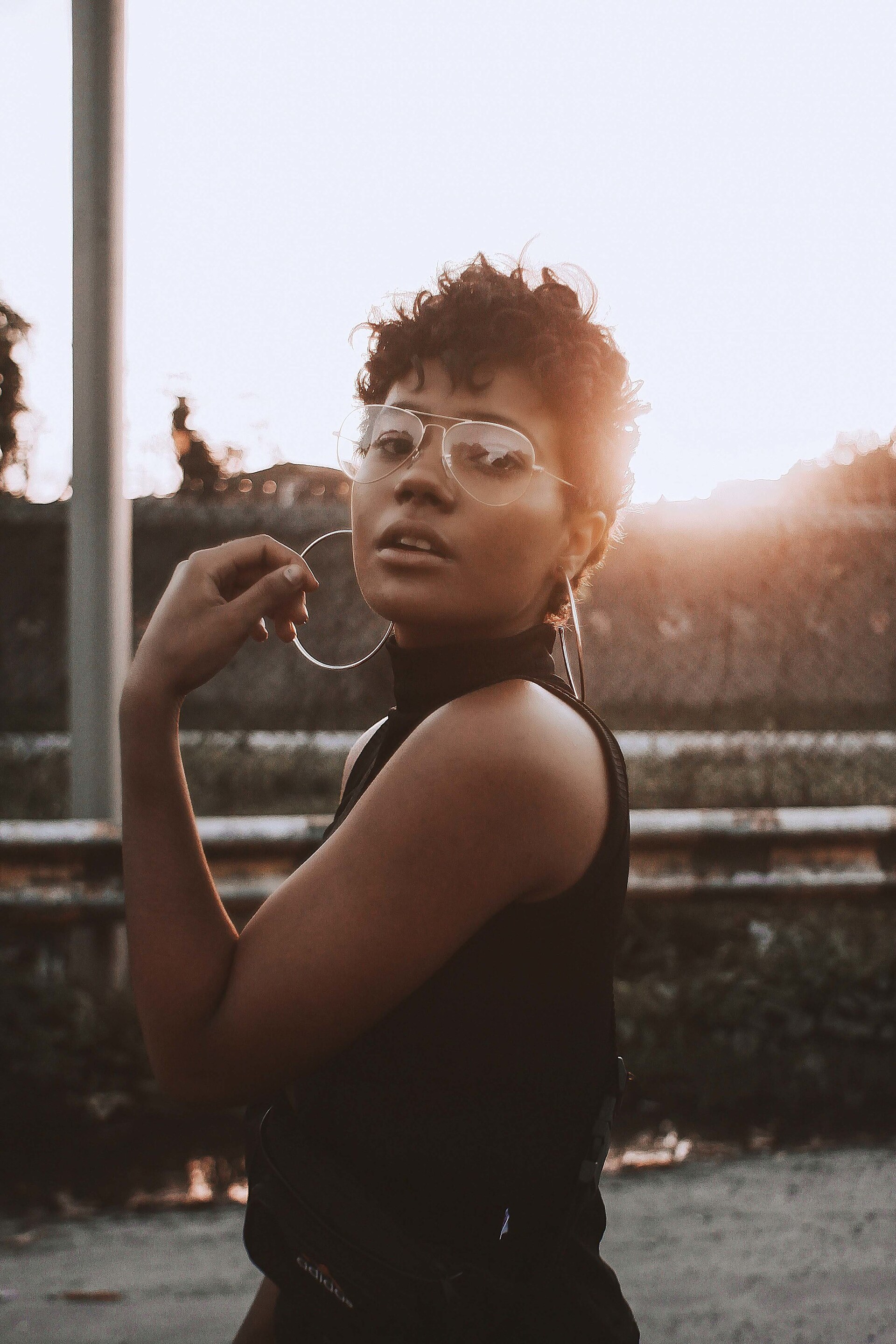 Woman with Wavy pixie