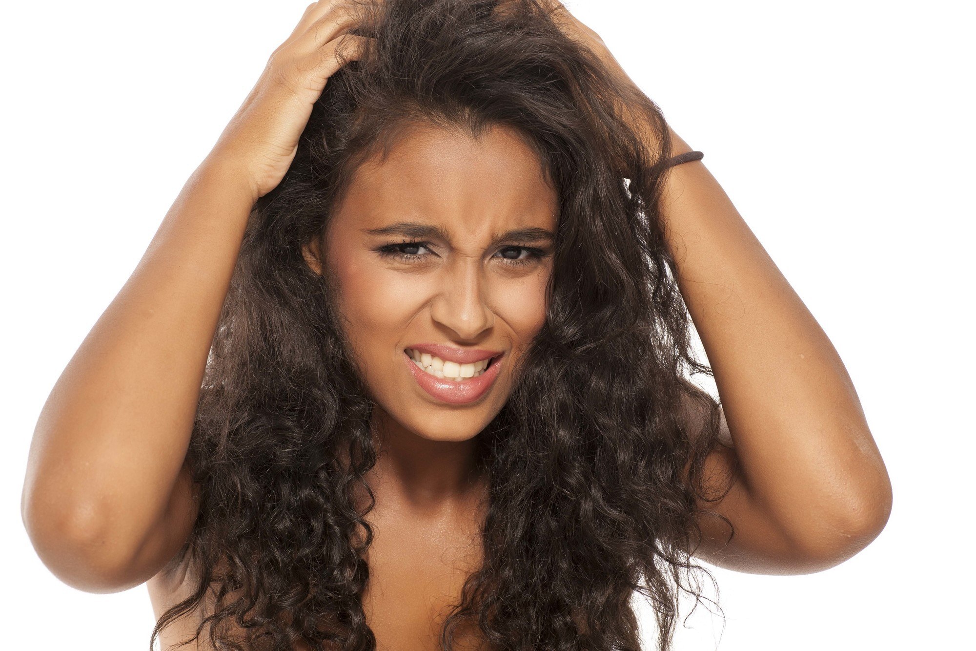 woman with itchy scalp