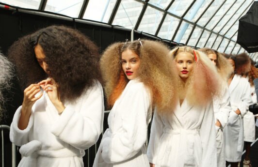 6 Easy Tips for Taming Flyaways