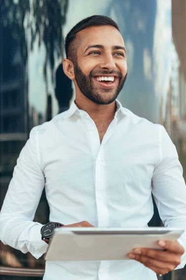 man with a hairstyle for thin hair