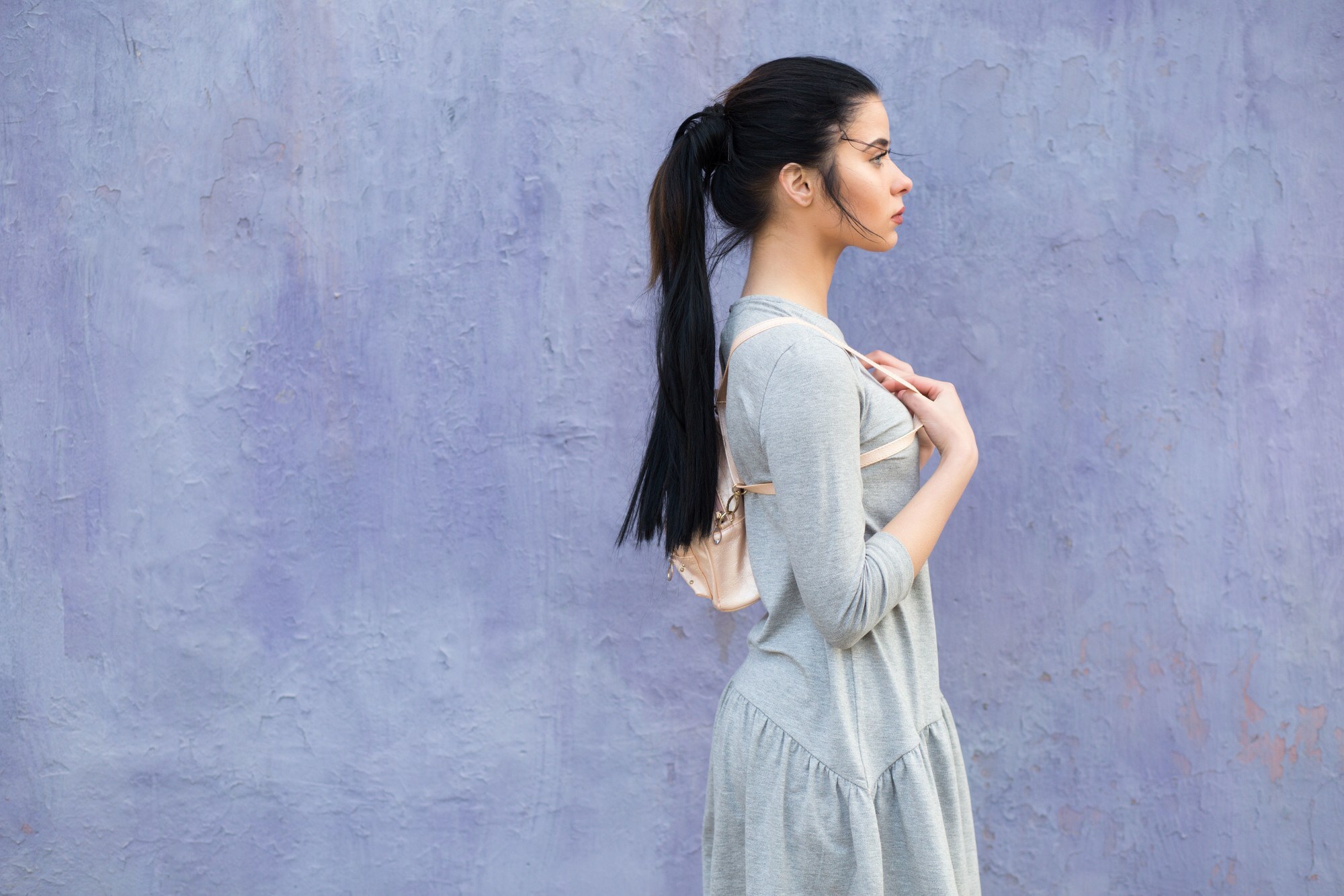 woman with ponytail hairstyle
